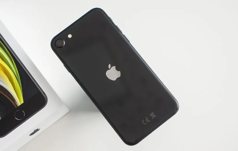 سرعت شارژ آیفون SE 2020