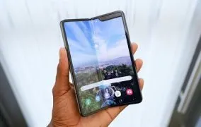 گلکسی فولد لایت