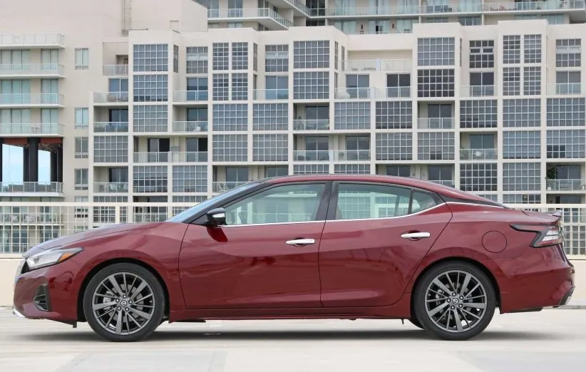 نیسان ماکسیما آلبالویی