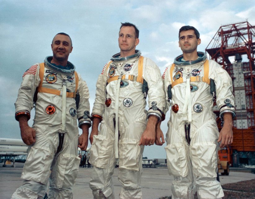 فضانوردان آپولو ۱