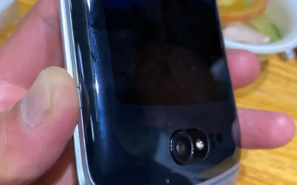 گوشی تاشو موتورولا ریزر 2020