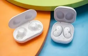 مقایسه گلکسی بادز لایو با گلکسی بادز پلاس