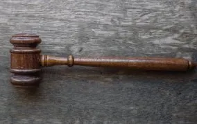 جاسوسی اینستاگرام از طریق دوربین سلفی