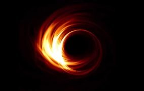شبیه‌سازی سیاهچاله‌ی کهکشان M87