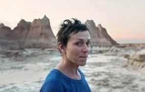 فیلم سرزمین خانه‌به‌دوش