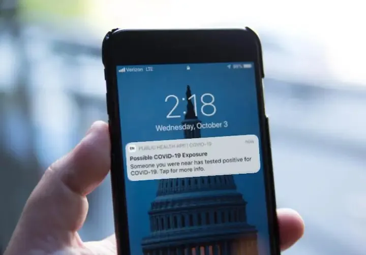 نمایش نوتیفیکیشن در زمان قرار گیری در معرض بیماری کووید 19 در iOS 13.7