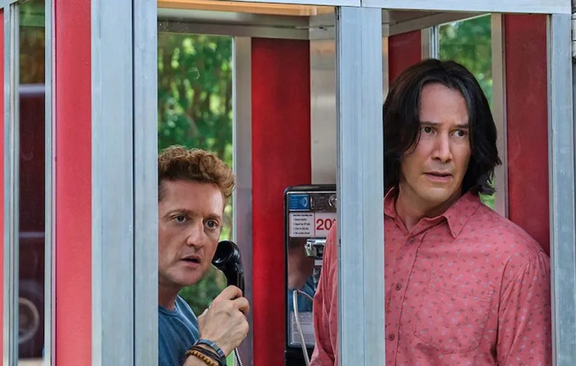 نمایی از فیلم بیل و تد با موسیقی روبهرو میشوند