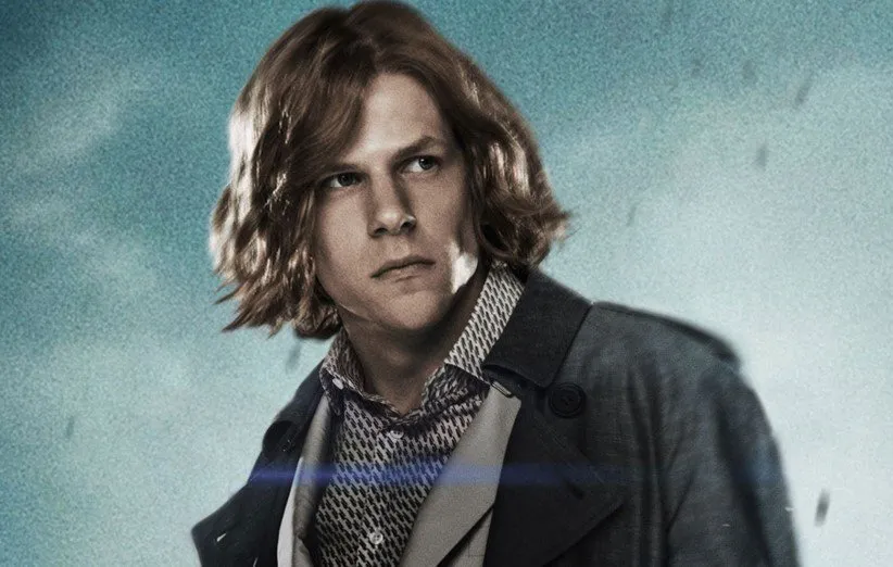 جسی ازینبرگ در نقش لکس لوتر