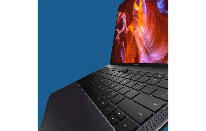 وب‌کم میت بوک ایکس پرو