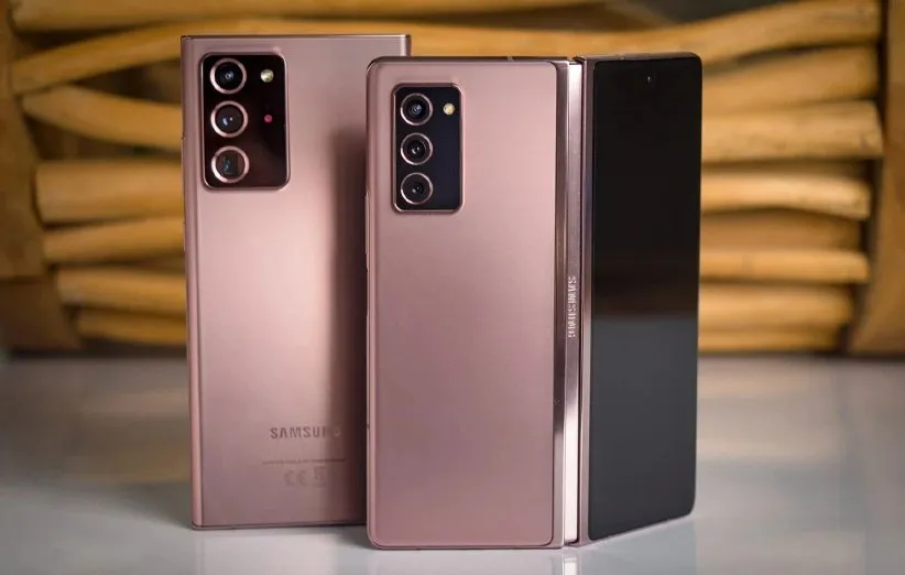 گلکسی زد فولد 2 و نوت 20 اولترا برنزی