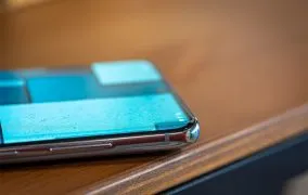 نمایشگر گلکسی اس 21