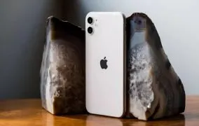 آیفون 12 و گلکسی اس 20 فن ادیشن