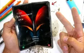 تست مقاومت گلکسی زد فولد 2