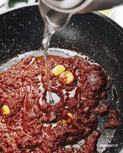 طرز تهیه خورش کدو با مرغ