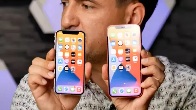 آیفون 12 مینی در کنار آیفون 12