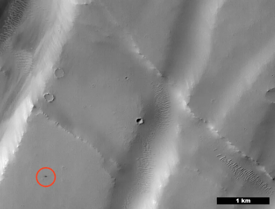 یک خوشهی دهانههای برخوردی مریخ از نگاه دوربین کیفیت پایین Context