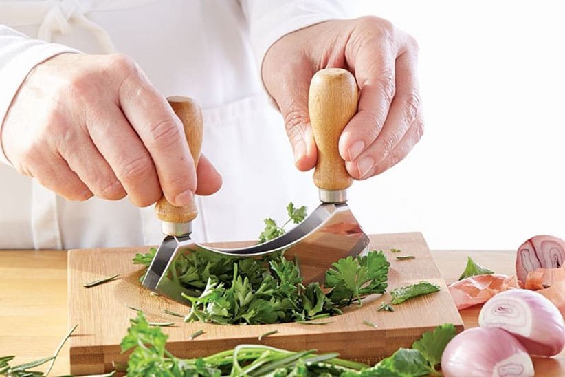 چاقوی مخلوط کننده یکی از انواع چاقوهای آشپزخانه است