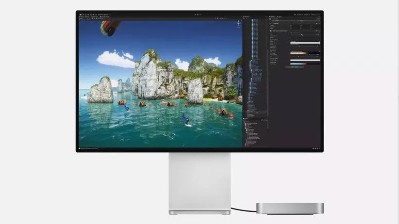 مراسم One More Thing