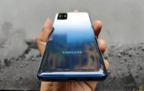 گلکسی M12 با باتری 7000 میلی‌آمپر ساعتی