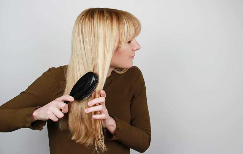 برای تقویت موی سر، موهایتان را به روش صحیح برس بکشید
