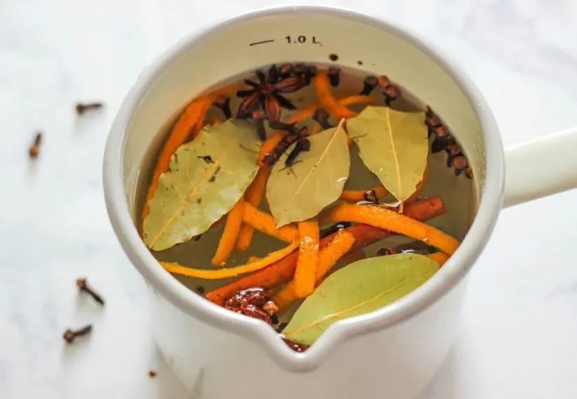 مخلوط معطر برگ بو و پوست پرتقال برای خوشبو کردن خانه