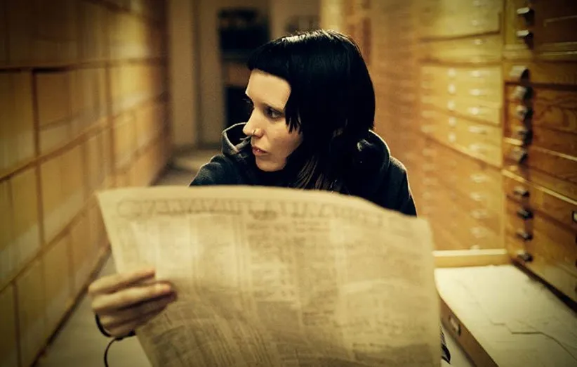 دختری با خالکوبی اژدها