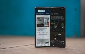 گلکسی زد فولد لایت