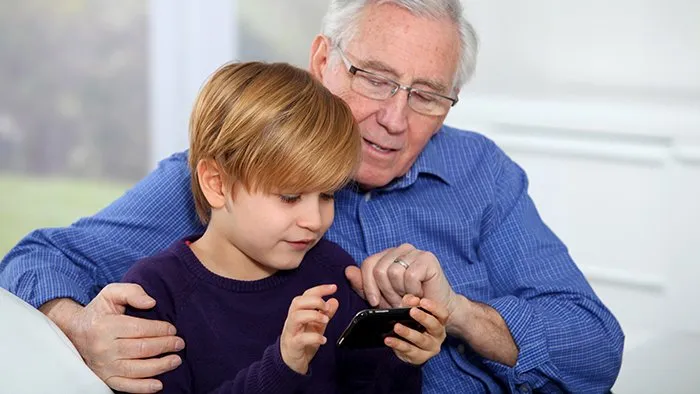 بازی کردن افراد