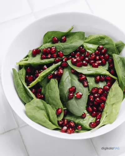 طرز تهیه سالاد بیبی اسفناج