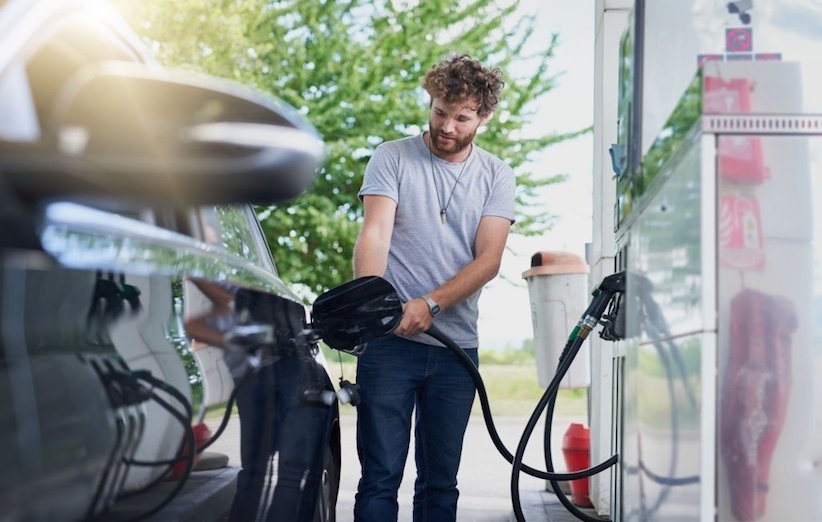 دو دلیل که نشان می‌دهد چرا عاشق بوی بنزین هستید