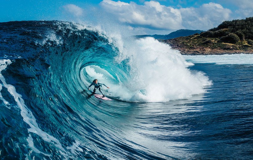 موج‌سواری (Surfing) خطرناک‌ترین ورزش‌های دنیا