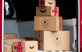 جعبه های دیجی کالا در جشنواره شب یلدا