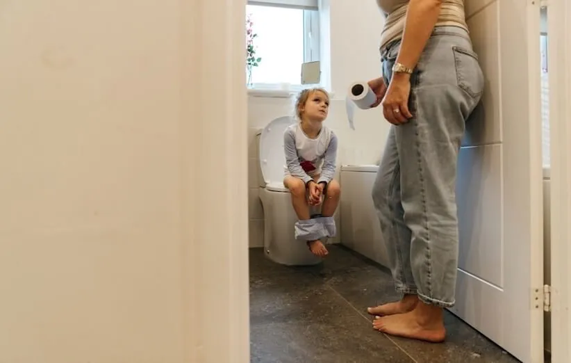 استفاده از توالت - نکات آموزشی برای دختران