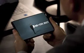 گوشی رول شونده‌ LG