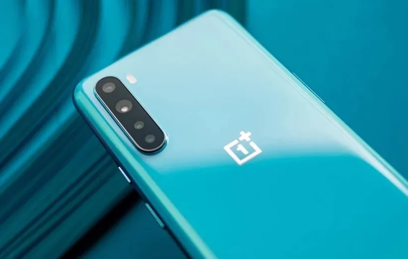 گوشی‌های میان‌رده‌ سال 2021