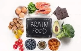 بهترین و بدترین مواد غذایی برای تقویت مغز