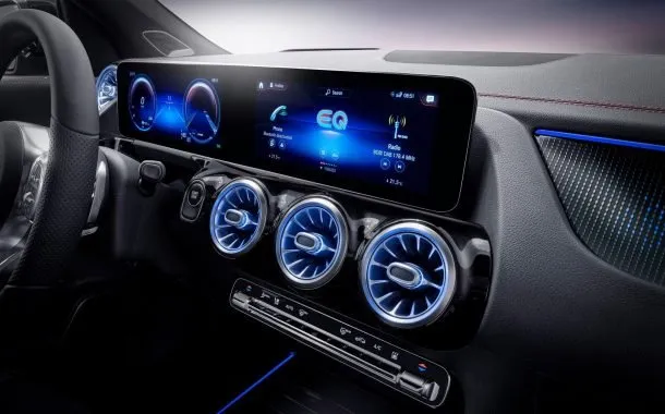 کراساوور الکتریکی EQA مرسدس بنز