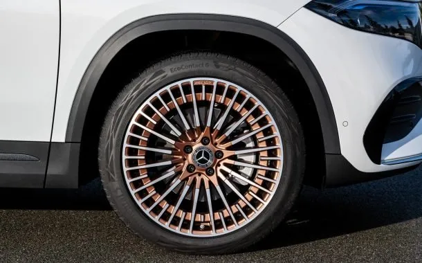 کراساوور الکتریکی EQA مرسدس بنز