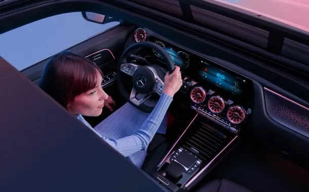 کراساوور الکتریکی EQA مرسدس بنز