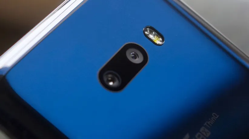 برجستگی دوربین