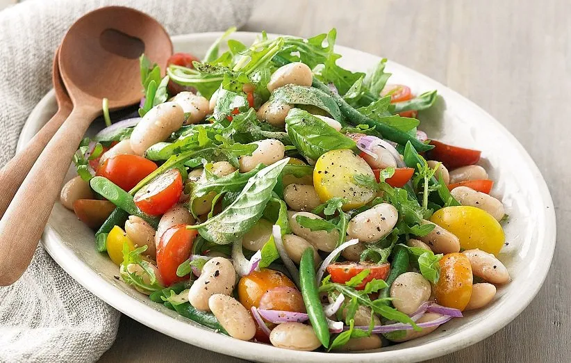 سالاد لوبیا حاوی فیبر