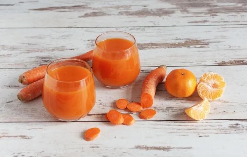 آبمیوهی بهاری نارنجی