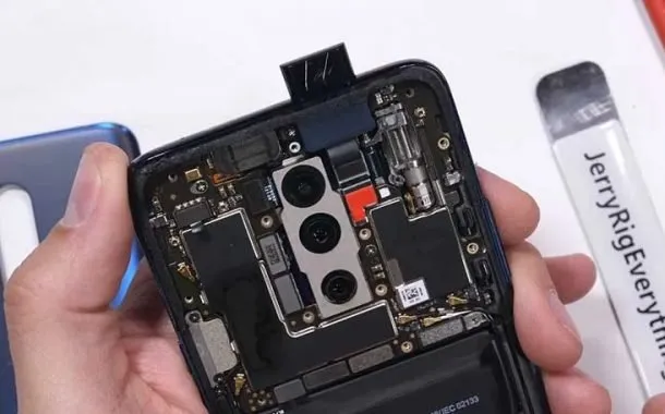 دوربین سلفی پاپ‌آپ