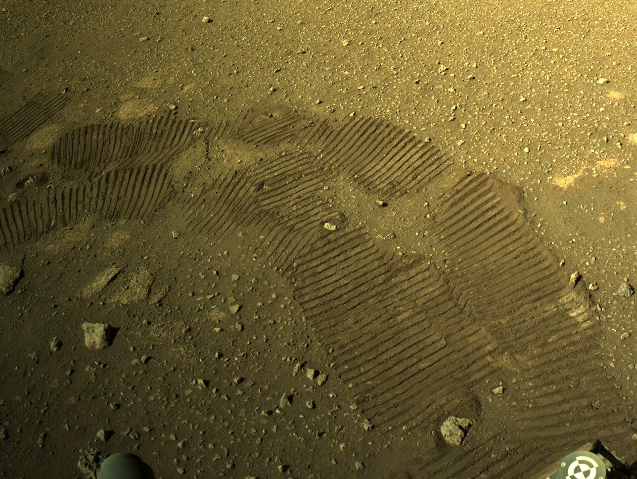 نخستین رد پای مریخ‌نورد استقامت بر روی مریخ
