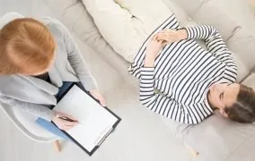 جلسه روان‌درمانی پویشی