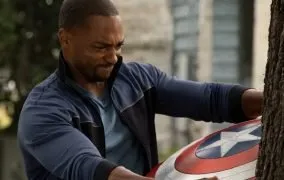 فالکون و سرباز زمستان