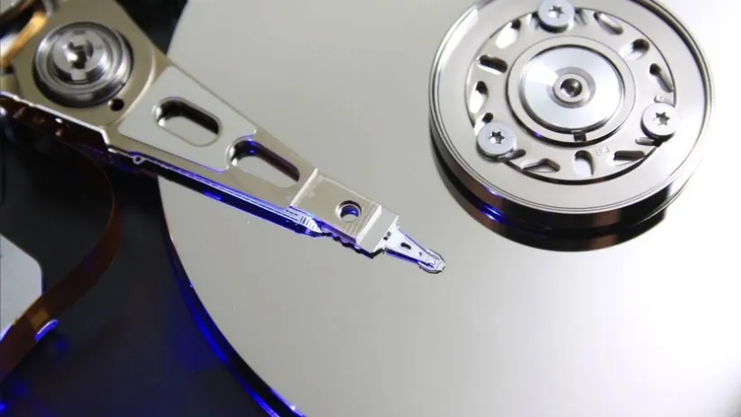 مقایسه HDD و SSD
