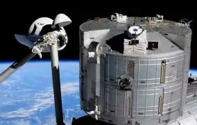 متصل شدن کپسول سرنشین‌دار دراگون «اندور» اسپیس‌ایکس به بخش جلویی ماژول هارمونی ایستگاه فضایی بین‌المللی