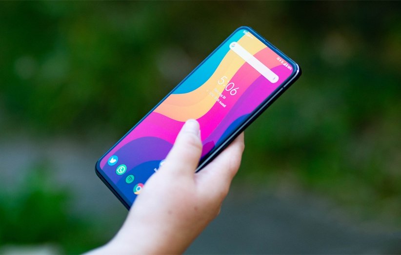 ذنفون 8 با نمایشگر 120 هرتزی