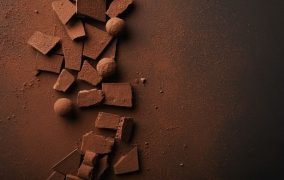 5 ترفند طلایی برای رهایی از لکه‌های شکلات و کاکائو